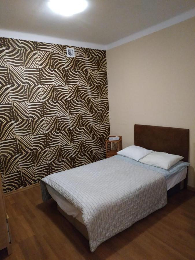 Feidum Quarters Flat Apartment